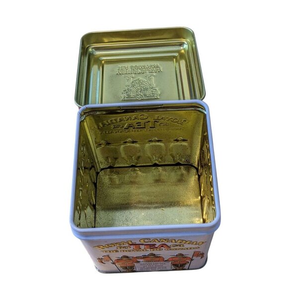 Small Royal Canadian Tea Tin EMPTY Mounties RCMP White Red Hinged Lid - Picture 4 of 6